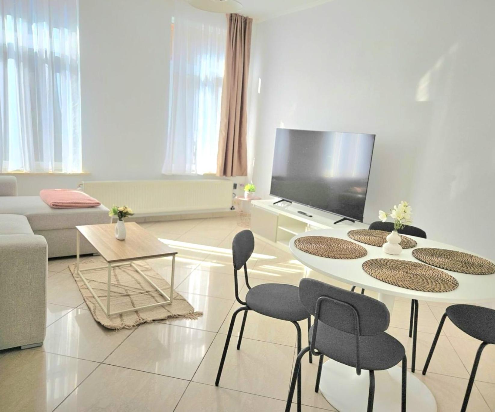 Proche Du Centre De Bruxelles Appartement 5 Personnes Exterior photo